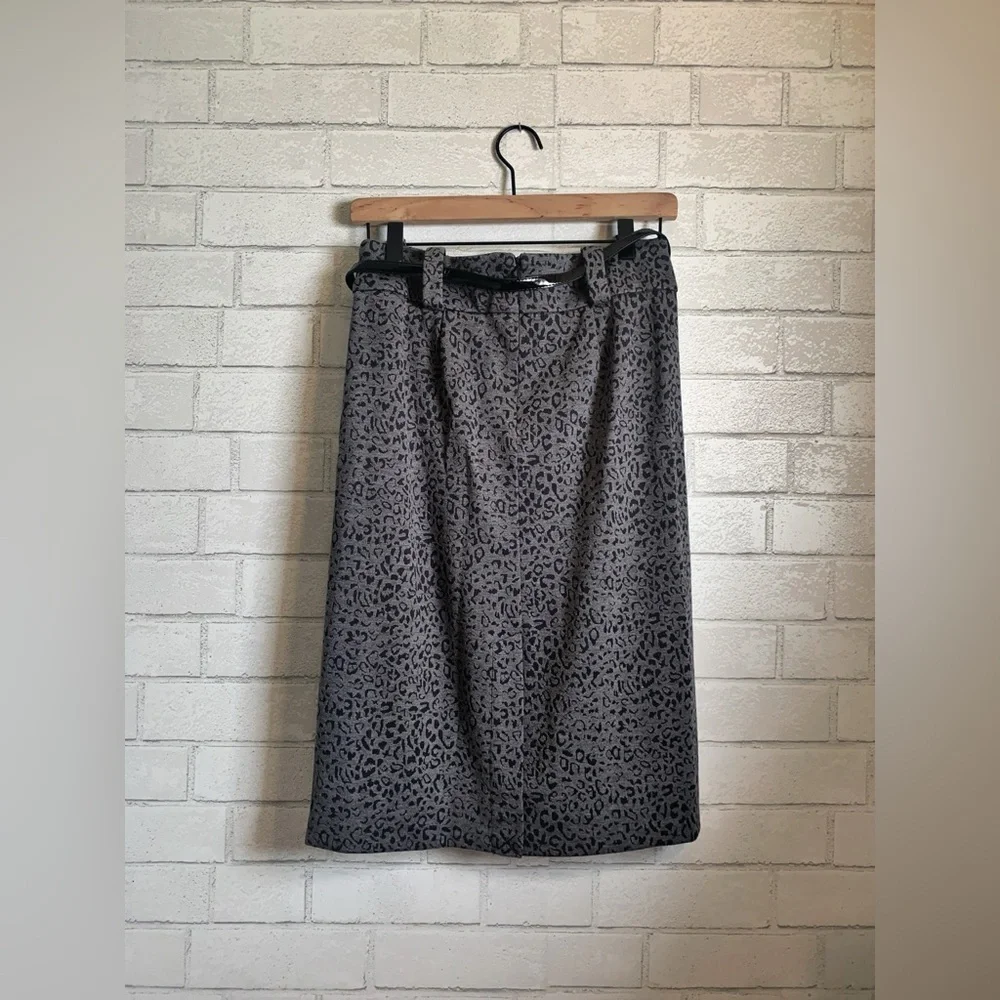 $3/20 George Gray & Black Stretchy Animal Print Midi Pencil Skirt with Belt